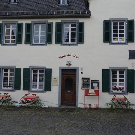 Stiftsherrenhaus Münstermaifeld Eksteriør billede