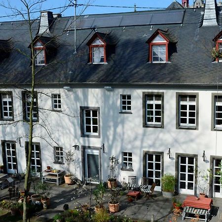 Stiftsherrenhaus Münstermaifeld Eksteriør billede