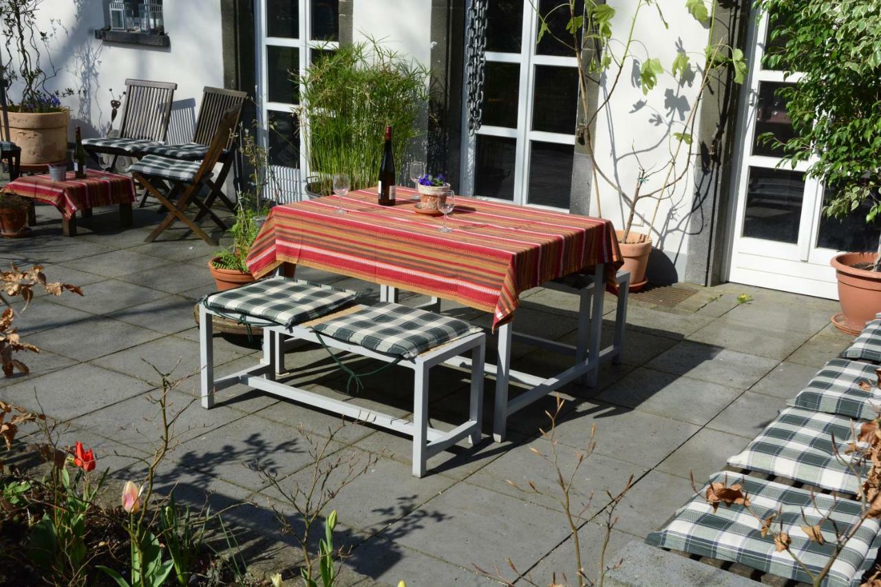 Stiftsherrenhaus Münstermaifeld Eksteriør billede